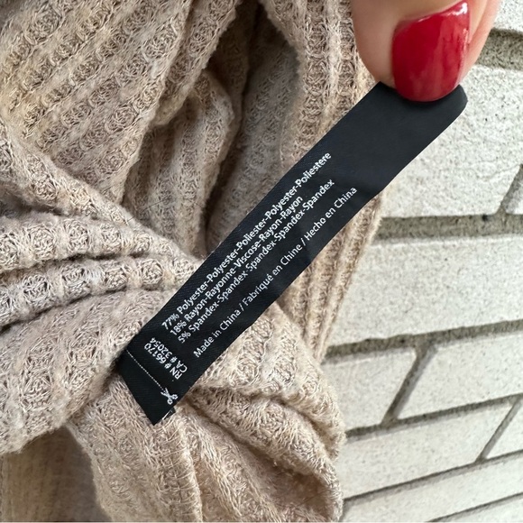 Urban Outfitters Out From Under Jojo Beige Waffle Knit Button Thermal Top M - Picture 10 of 14